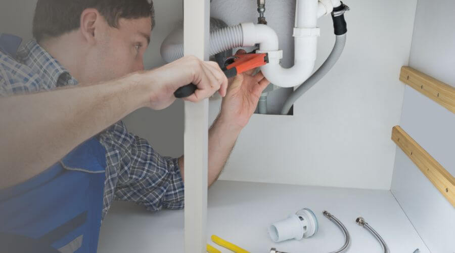 Local water heater installation in Lu Verne, IA